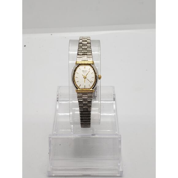 Seiko women\'s watch. Oval face with gold trim. 2Y01-5C09 R0, 7N9615 main image 4